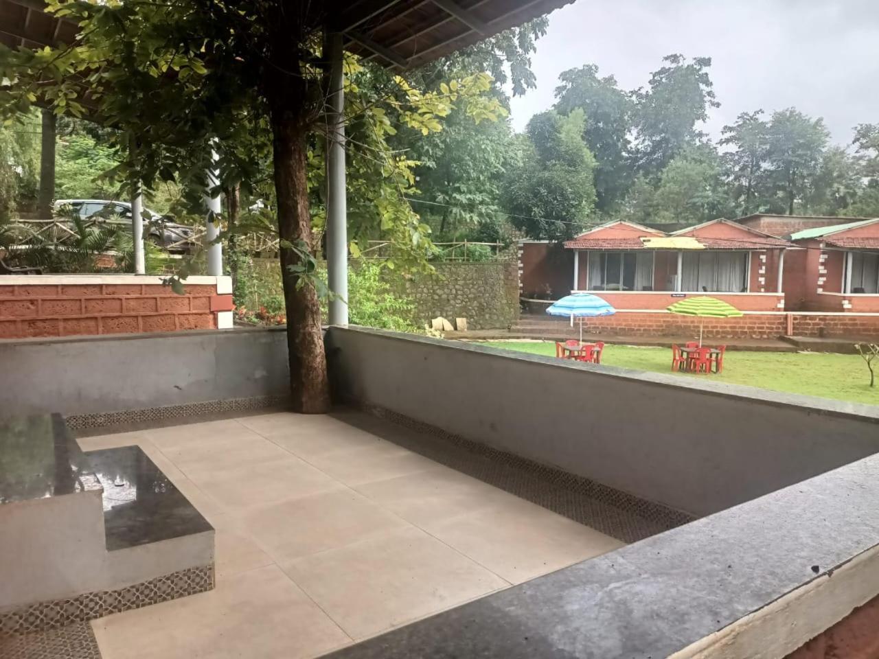 Hotel River Orchid Resort Satara Exterior foto
